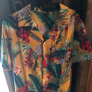 Men’s Hawaiian shirts